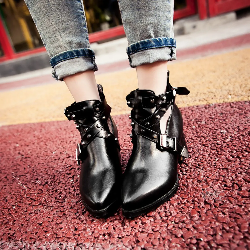 SAGACE/модные женские туфли в стиле ретро с заклепками и ремешком с пряжкой короткие женские ботинки с острым носком на толстом каблуке kozaki damskie zima