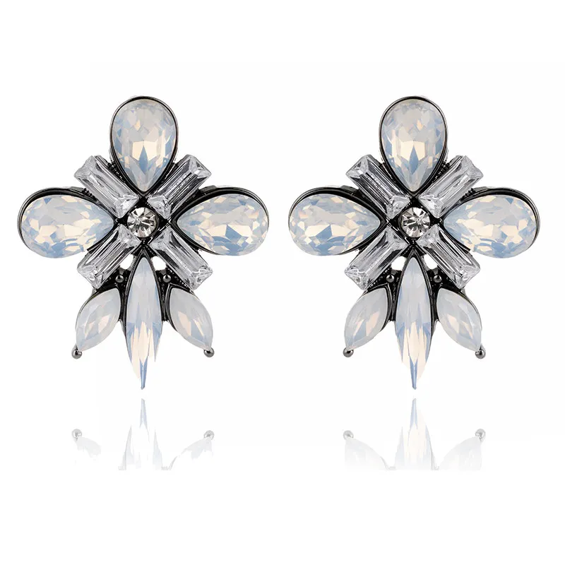New-Arrival-Fashion-Stud-Earring-for-Women-Metal-Alloy-Floral-Acrylic-Stone-Piercing-Earrings-Christmas-Gift (5)