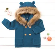 Зимний теплый свитер для новорожденных; меховой капюшон; съемный вязаный кардиган для маленьких мальчиков и девочек; Осенняя верхняя одежда; детская вязаная одежда; 6-24 месяца