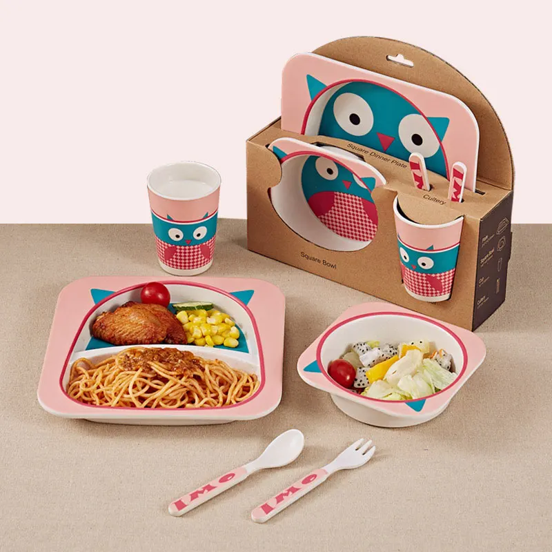 Comprar 5 unids set platos de cena de animales de dibujos animados + arco + tenedor + taza set de vajilla para bebé bambú Fibe niños recipiente de alimentación vajilla Se