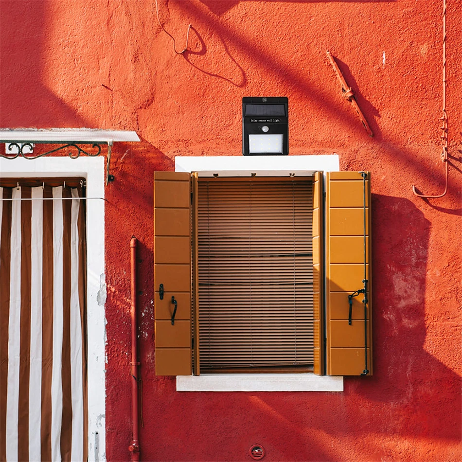 solar wall lamp07
