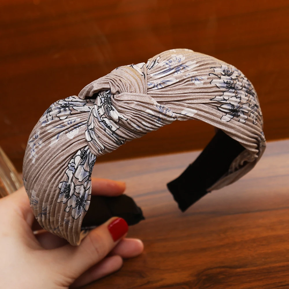 Levao Korean Wrinkle Fabric Hairbands New Plum Flower Wide Hair Hoops Temperament Center Knot Non-slip Headbands for Girls
