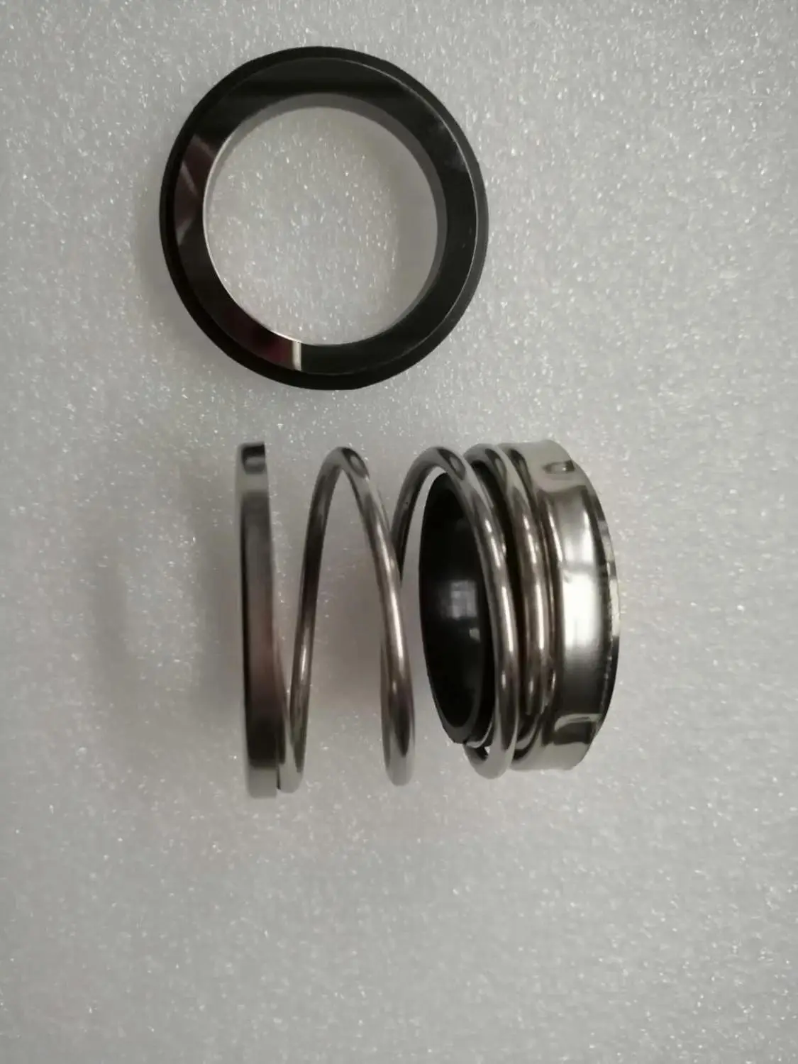 

MECHANICAL SEALS 560B 1 1/2 /T21 1 1/2(TC/TC/VITON)
