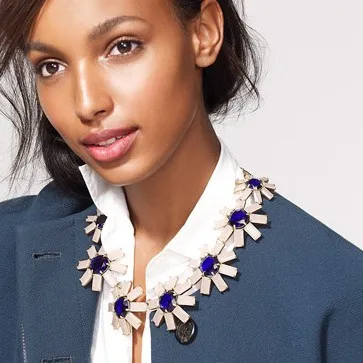 

Wing Yuk Tak New Real Trendy Women Collier Big Necklaces Collares Fashion Gem Flower Pendant Necklace Charm Jewelry
