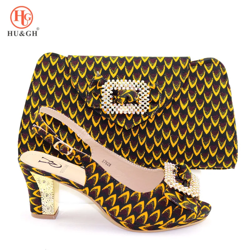 

African Pretty Ladies Shoes And Matching Bag Set 2019 Italian Style Yellow Snake High Heels Shoes And Bag Set Wedding Party