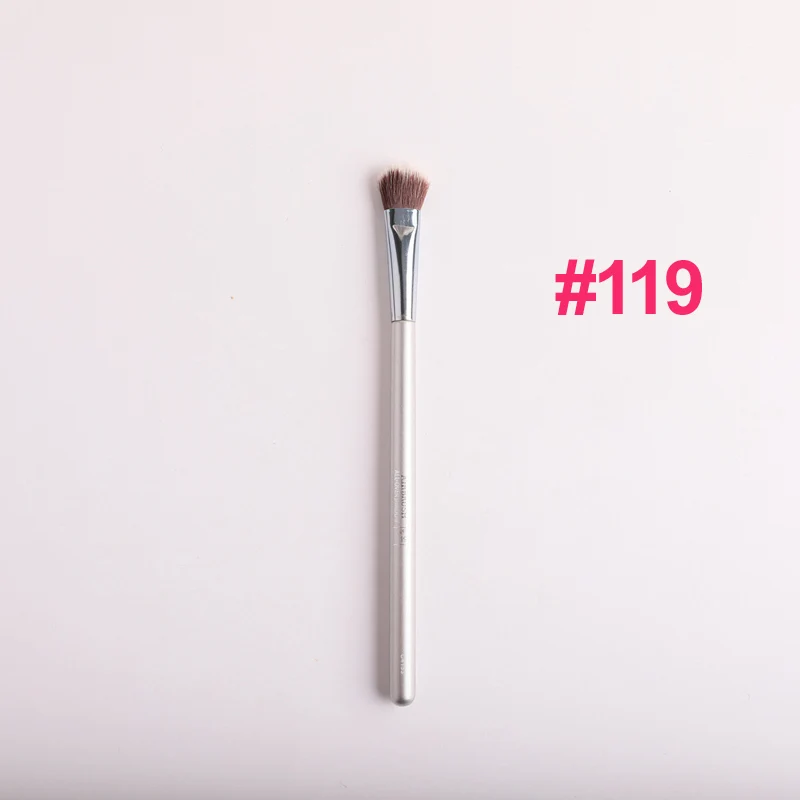 It Cosmetics Airbrush All-over Shadow Brush 119