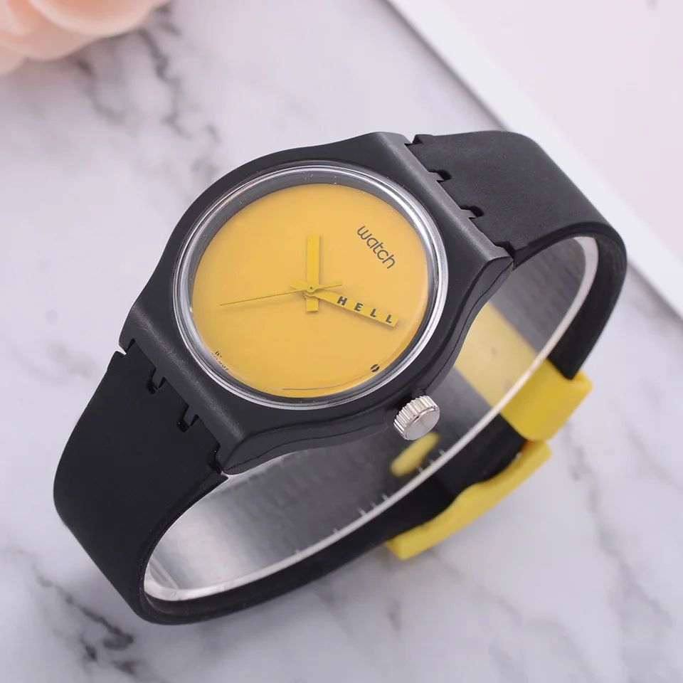 Модные часы для женщин спортивные креативные Желтый Простой циферблат черные ремешки кварцевые часы Ins Стиль Силиконовые Relogio Feminino LS1093