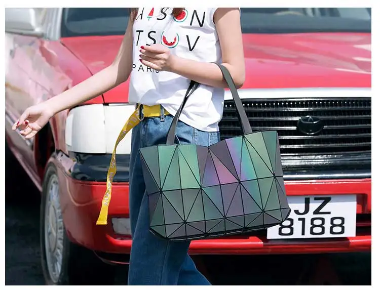 Новые сумки Bao, женская сумка, сумка с геометрическим рисунком, блестки, зеркальные, простые складные сумки через плечо, светящаяся сумка Bao, голограмма, bolsa