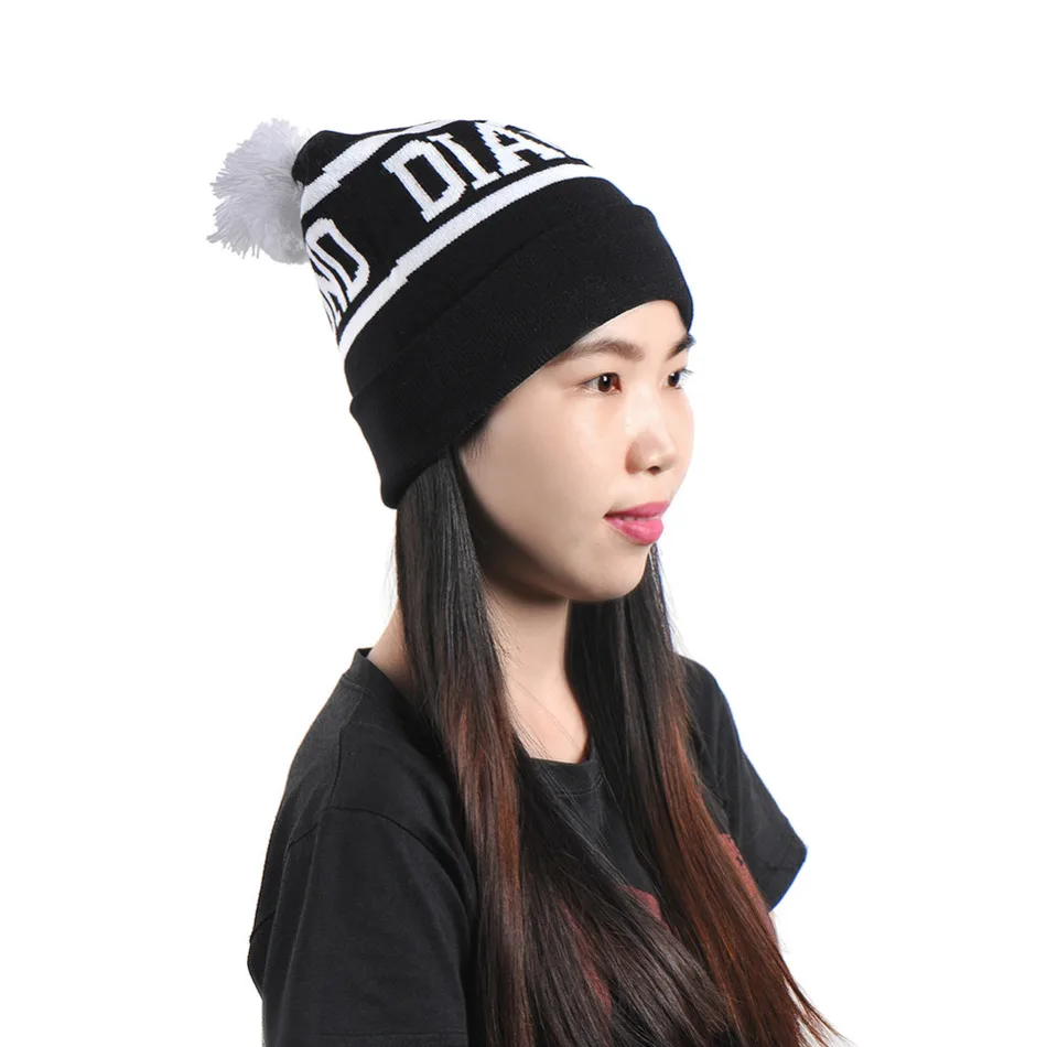 

Diamond Letter Ball Cap Pom Poms Beanie Knitted Hat Popular Beanies Men And Women Winter Knit Letter 4 Colors Female Cap