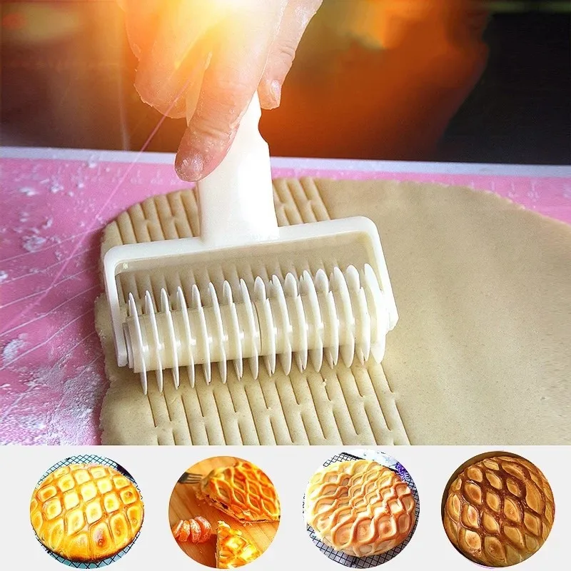 

Large Size Pizza Roller Cutter Embossing Dough Roller Lattice Cutter Pie Cookie Cutter Pastry Baking Tools Dough Craft Knife