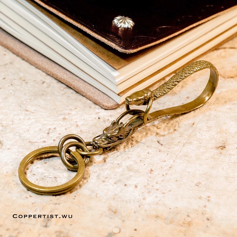 Coppertist. wu Дракон лошадь латунный декоративный узор карабин Омар застежки