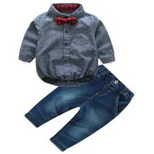 Джентльменский костюм для маленьких мальчиков; сезон осень; рубашка для свадебного торжества; комбинезон+ джинсы; костюм из 2 предметов; Торжественная одежда