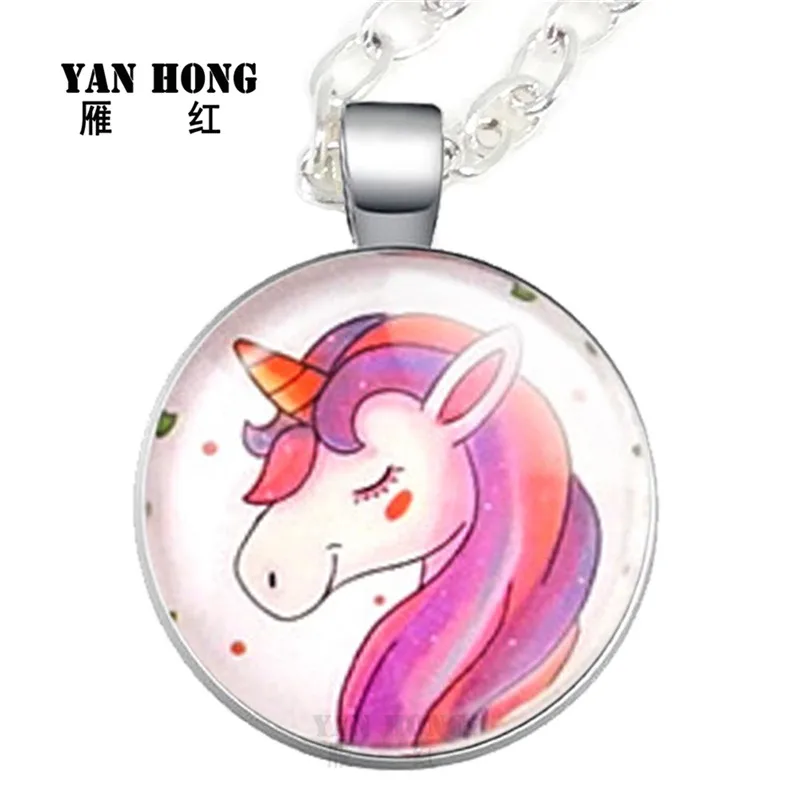 

The new fashion necklace of 2019 is a 25mm crystal Unicorn design. Children like it and give it as a birthday gift to their chil