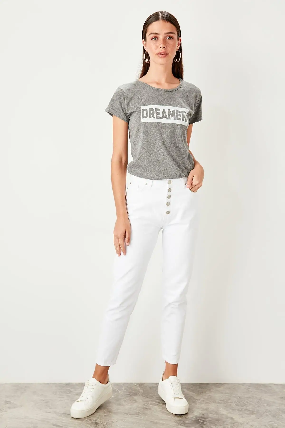 

Trendyol White Front Button High Waist Mom Jeans TWOSS19JE0010