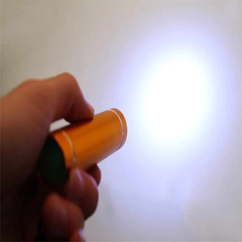 Mini Torch Led Light Hard Light Led Flashlight Small Key Chain Flashlight Torch Medical Outside Flashlight Battery Zaklamp 35DC704
