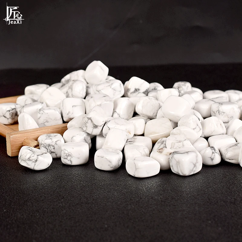 Разбитые камни полировка натуральных белых камней howlite и минералов