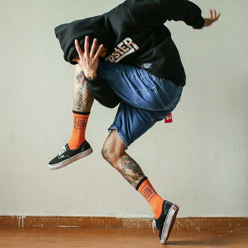 

IMINCN 1Pair Hiphop INS Maple Leaf Cotton Dance Street High Fashion Skateboard Style yellow WHITE Sock