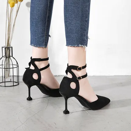 Chaussures 1 Nouveau 2019 3 Bouche Pointu Femme Rétro Stiletto Rouge Peu 2 Talons Net Sauvage Chic Profonde Hauts Simples Printemps De Femmes wXCHqcZ