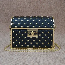 Черные женские сумки на плечо из искусственной кожи с заклепками для дам, сумки-мессенджеры на цепочке, женские сумки в коробке