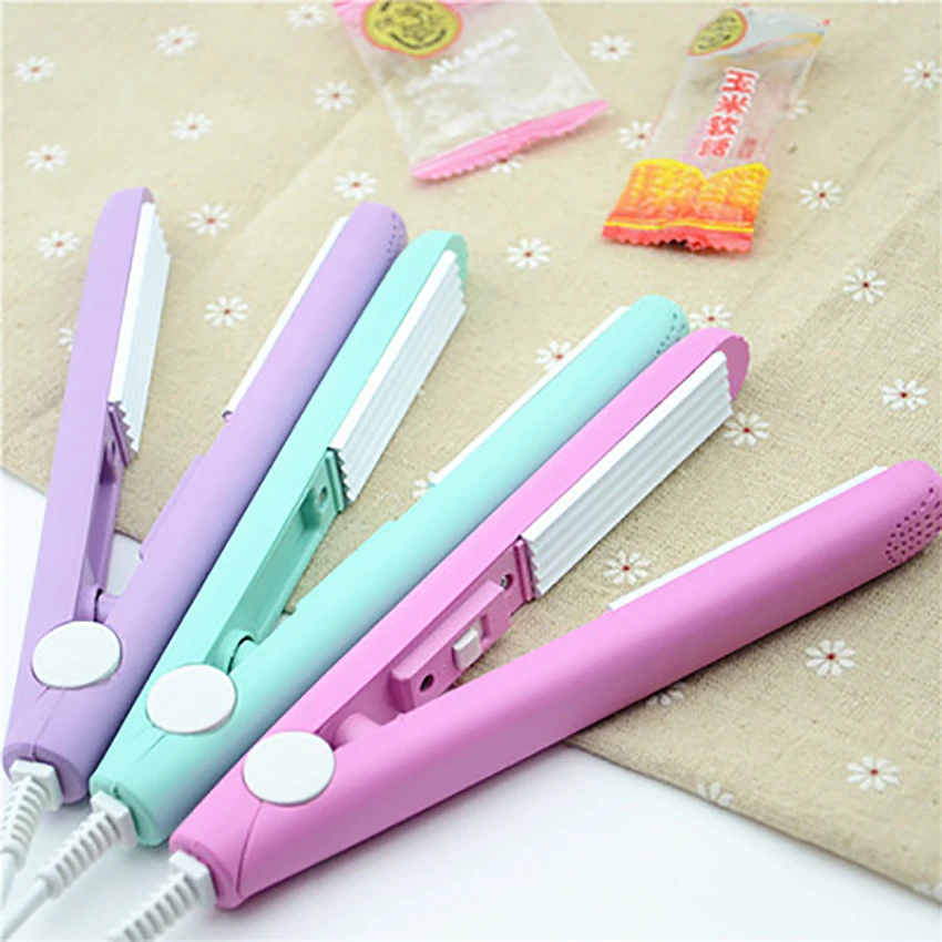 

Portable Electric Heat Sealing Machine Mini Snack Packing Sealer Food Bag Household Handheld Sealed Clip Gadgets