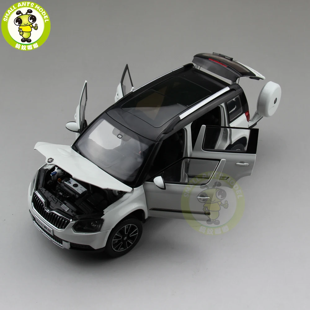 1/18 Skoda Yeti SUV литая модель металлическая модель автомобиля SUV Подарочная коллекция хобби белый