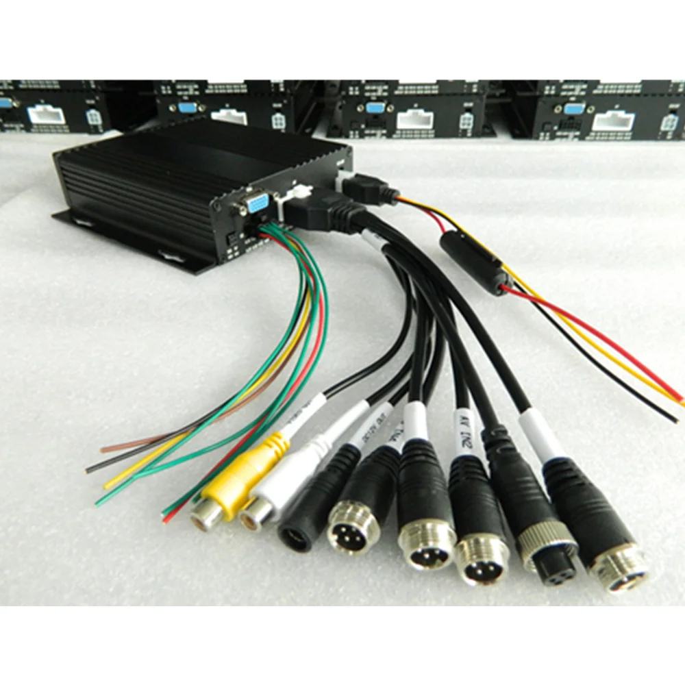 Goedkoop AHD MDVR fabriek batch DVR truck voertuig record mobile DVR 4ch 3ch Russische menu