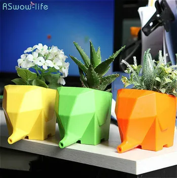 

Creative Multi-Function Three-In-One Water-Control Brthroom Toothbrush Tableware Cup Penholder Flowerpot Plastic Kitchen Items
