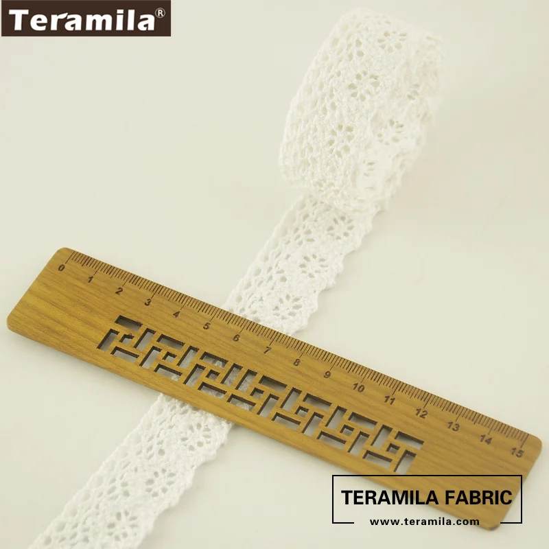 Teramila Cotton Lace Fabric White and Beige Color DIY Accessories Package Decoration Crafts Baby Clothing 2cm/2.5cm/3cm/4cm - Цвет: 2.5cm width-white