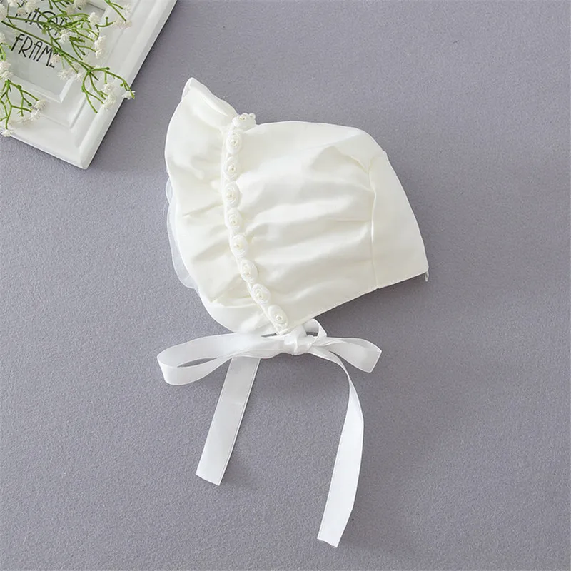 

Princess Haps European Cap For Baby Girls Silk Belt Meshing Net Hood Newborn Baby Caps Fashionable Polyester Fibre Rose Pearls