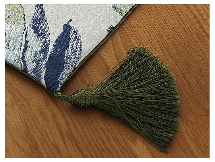 Modern Fashion Table Runner
