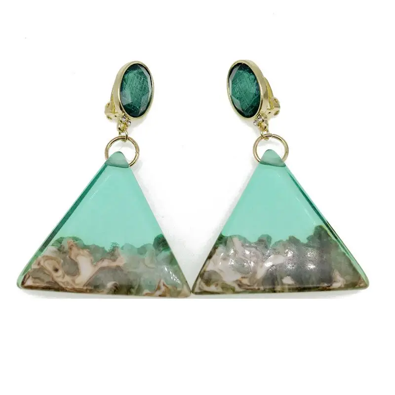 

Free Shipping Green Styles Resin Popular Sweet Triangle Earring Exaggerate