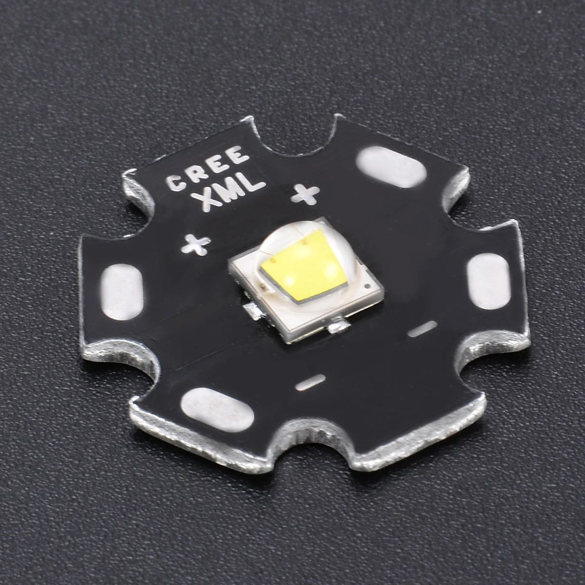 1pc Durable Cree XM-L2 LED U3 Bin 10W 3A 1260lm Neutral White Light LED Emitter with 20mm PCB Base  for DIY flashlight