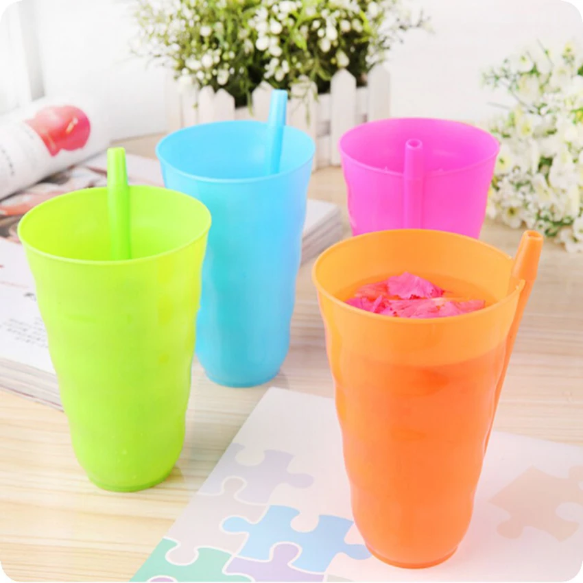 

1Pcs Infant Children Kids Baby Sip Milk Cup With Built In Straw Mug Drink Home Colorful Cups Built-in straw