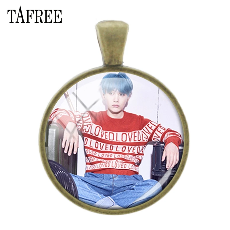 

TAFREE BTS Member J-HOPE Art Photos Pendants 25mm Glass Fashion Bronze plated Charms Music band fans handmade Jewelry BTS84