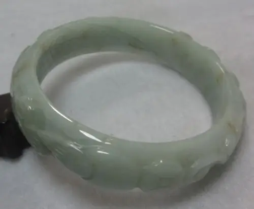 

1050 NATURAL CERTIFIED GRADE "A" HAND-CARVED JADE JADEITE GEMS BANGLE BRACELET