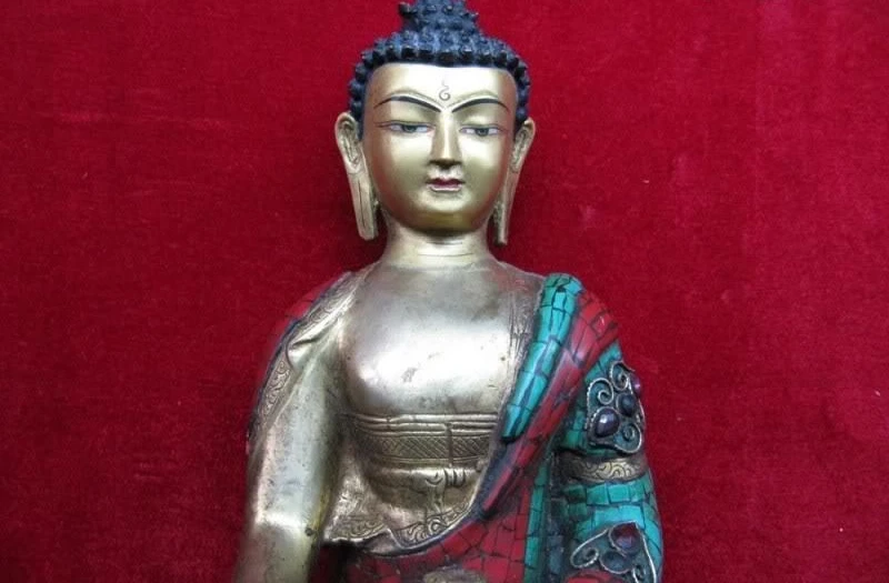 

Tibet Bronze Copper inlay turquoise Red coral ruby beryl Sakyamuni Buddha Statue