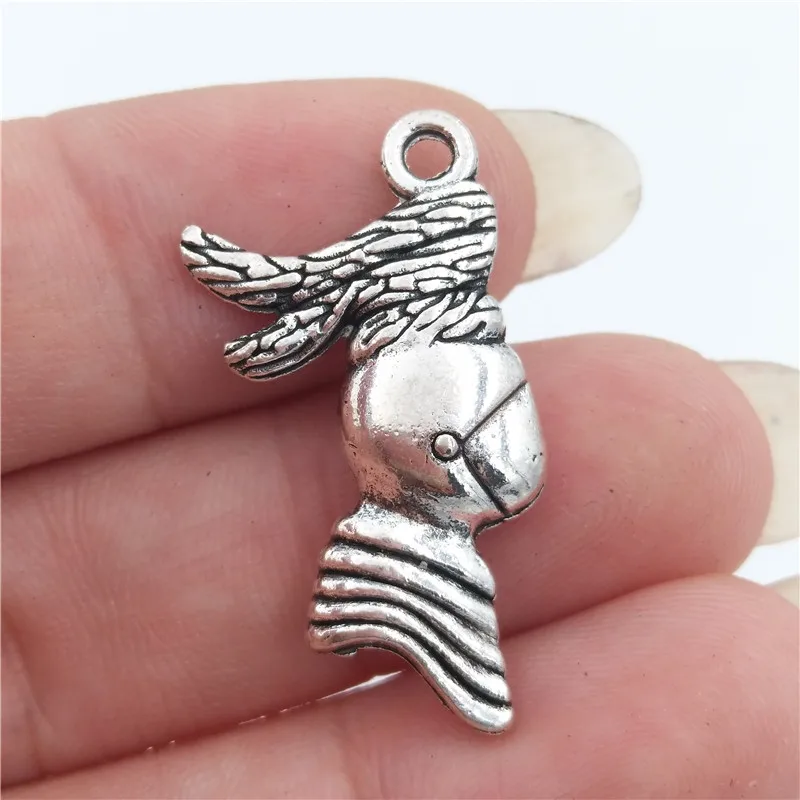Bulk 30pcs Zinc Alloy Metal Classic Medieval Knight Charms Antique
