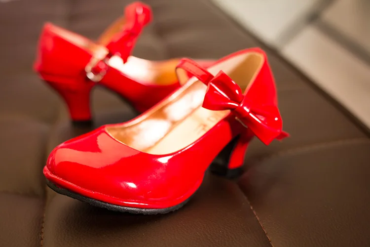 Обувь кожаная лаковые туфли красные туфли для девочек Aercourm a/Обувь для девочек лакированные кожаные туфли Высокие каблуки принцессы Обувь Весна Дети Обувь для девочек Обувь кожаная для девочек розовый красные