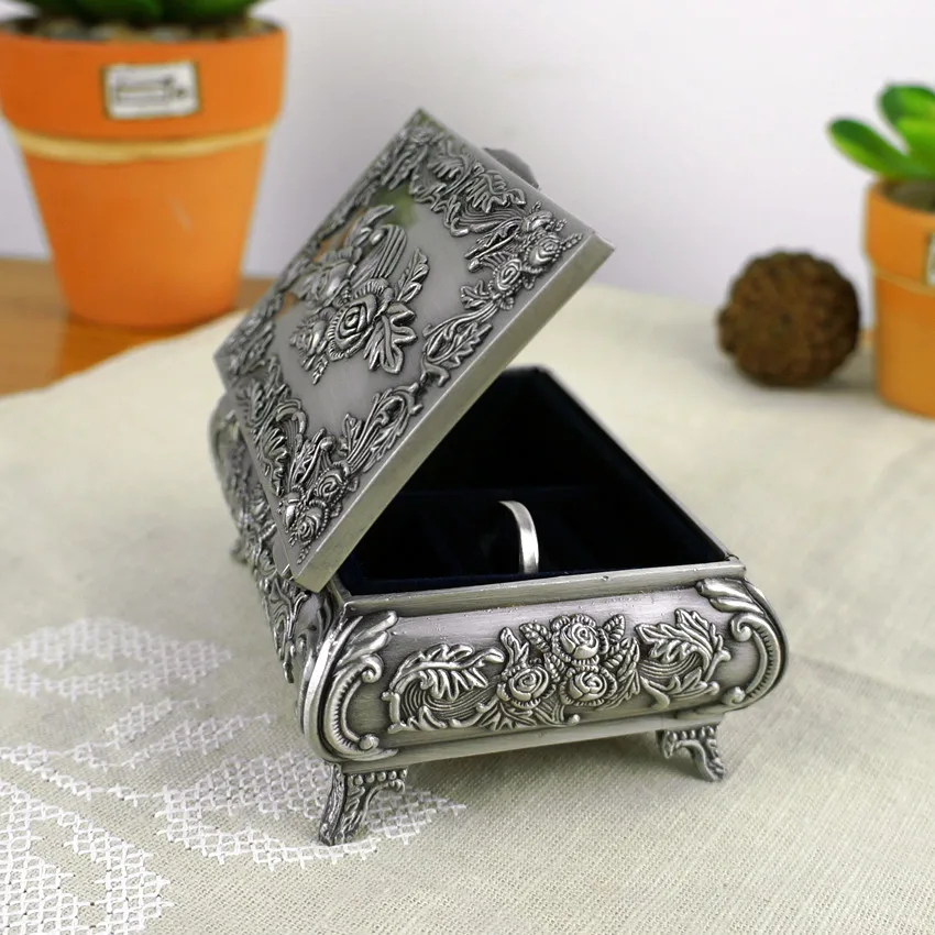 Ornate Silver Chest Box With Floral Design Elegance Zinc Alloy Jewelry