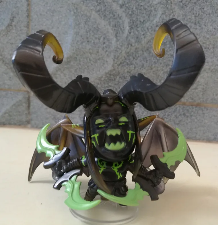 Wow Demon Hunter экшн фигурка illidan Stormrage ПВХ игрушка|figure toy|wow demon hunterillidan stormrage |