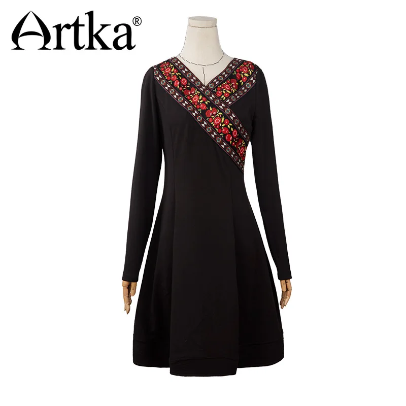 Женское винтажное платье с длинным рукавом ARTKA черное принтом элегантное