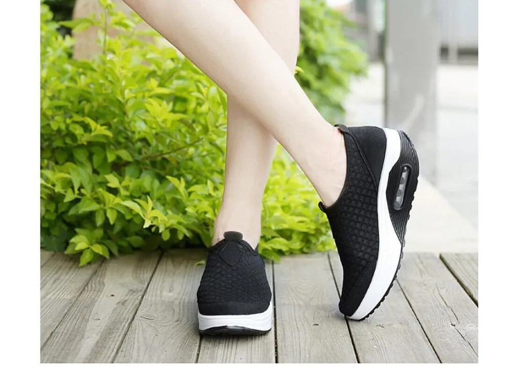 Новинка года Для женщин легкие кроссовки летние Обувь с дышащей сеткой; женские прогулочные туфли; женская обувь для прогулок на открытом воздухе Y44