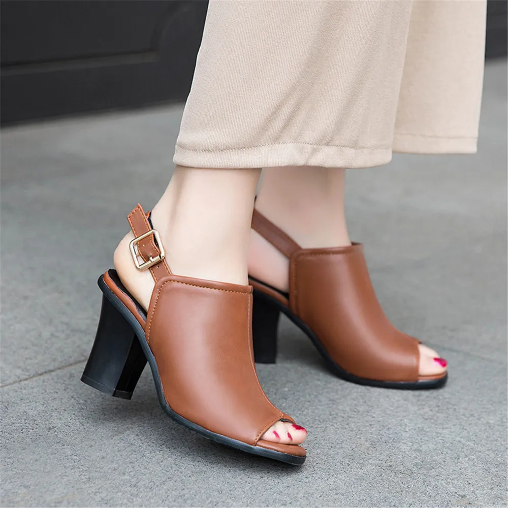 ASUMER/ г.; Новое поступление; модная летняя обувь; женские босоножки на толстом каблуке с открытым носком и пряжкой; большие размеры 33-43; цвет черный, коричневый, белый