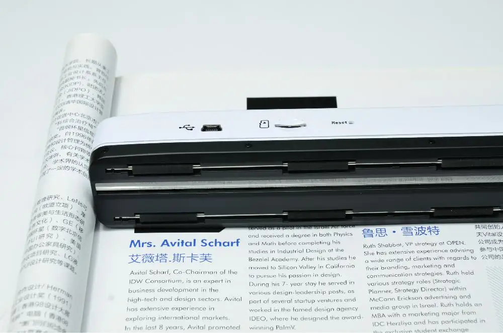 1050DPI Portable Handheld Scanner A4 Document Scanner For Photo Picture Receipts Books R20