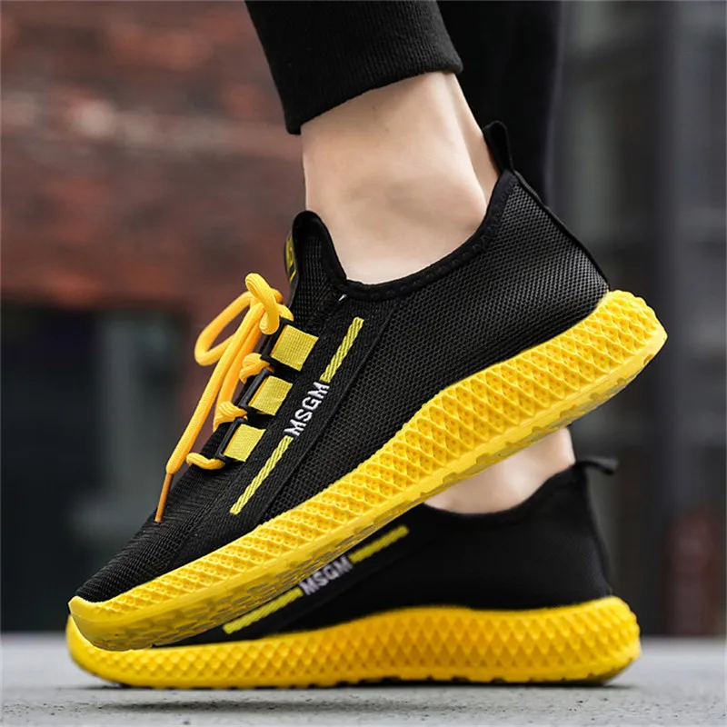 Fashion Four Seasons Running Shoes Men's Outdoor Lightweight Sneakers Socks Shoes Men's Training Shoes Sneakers Feminino Zapatos