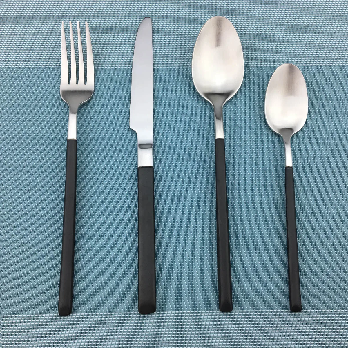 2018 New 24pcs Golden Top Stainless Steel Steak Knife Fork Party Cutlery Dinnerware Set Black Gold Silver Dessert Scoops | Дом и сад