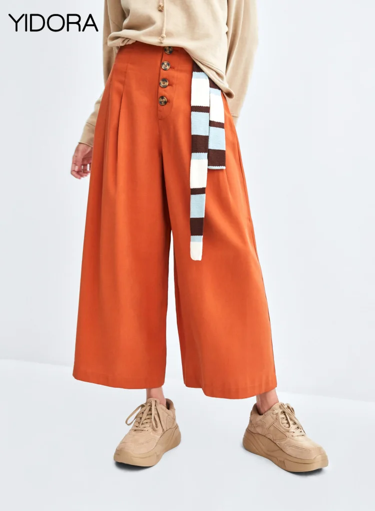 loose fit cropped trousers