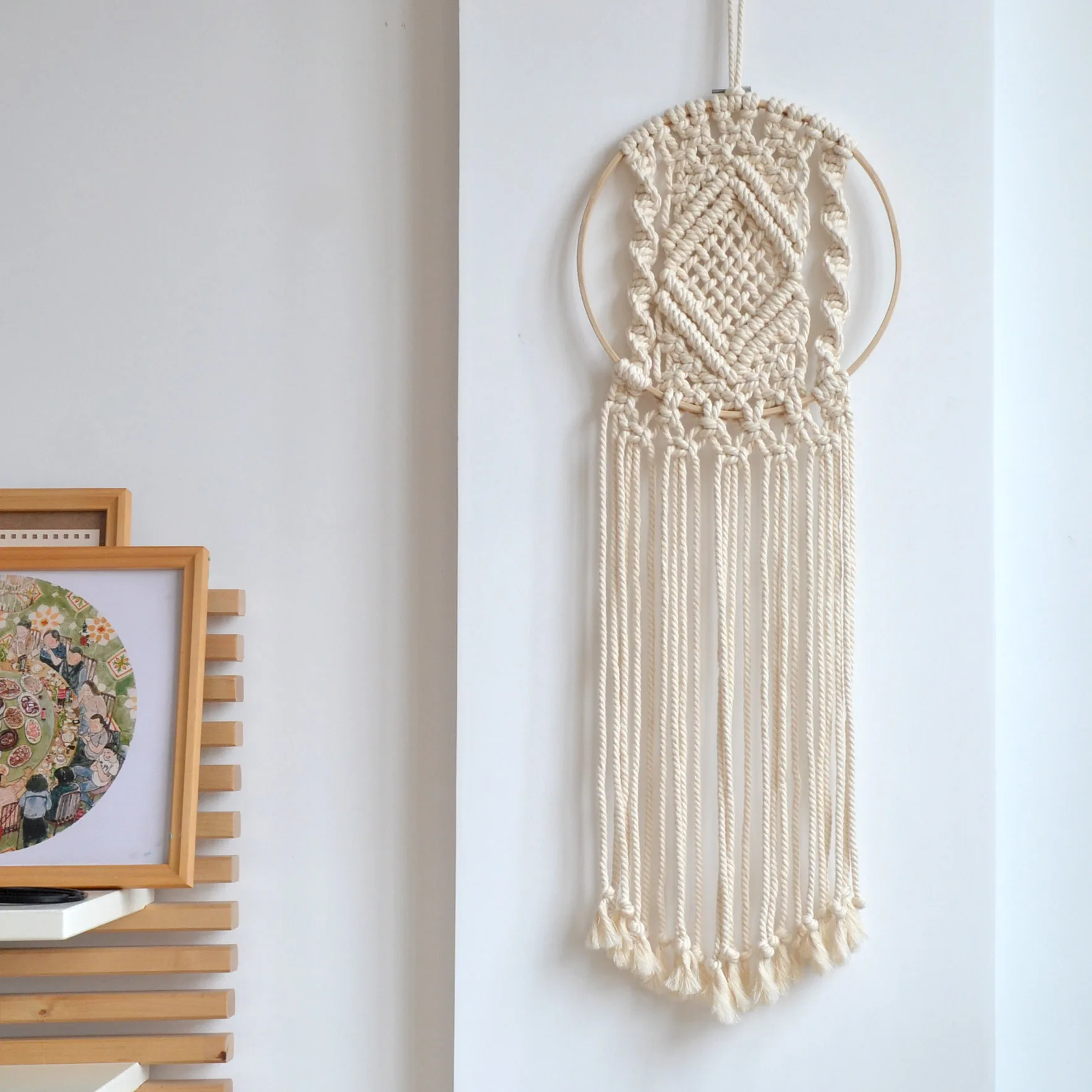 

Diameter 25cm Macrame Wall Hanging Decoration Wall Art Handmade Tapestry Murale with Lace Fabrics for Home Wedding Decor Bohemia