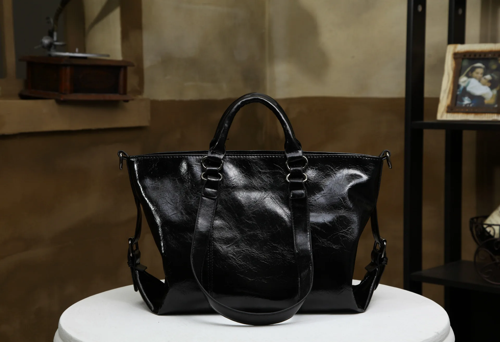 Женская сумка на плечо, модные женские сумки, кожаная Большая вместительная сумка-тоут, повседневная женская сумка-мессенджер из искусственной кожи - Цвет: Black