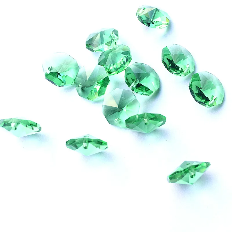 14 мм светло-зеленые стеклянные кристаллы Восьмиугольные бусины аксессуары для освещения Свадебные украшения Подвески люстра с хрустальными призматическими подвесками Paarts